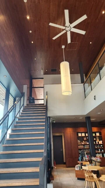 スターバックスコーヒー 釧路鶴見橋店（STARBUCKS COFFEE） - 新富士（カフェ）の写真