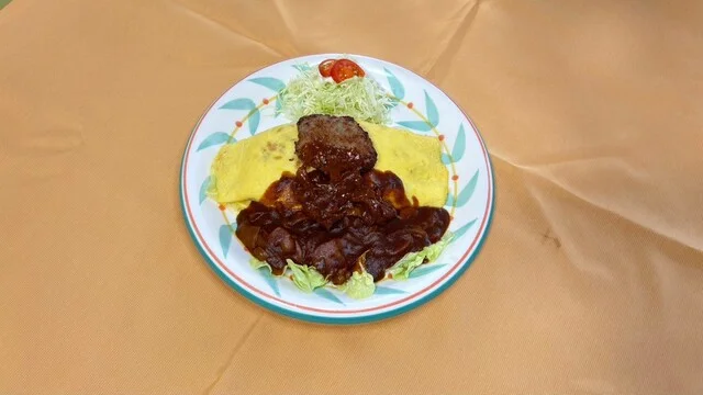 レストラン八白 星が浦店 - 新富士（オムライス）の写真