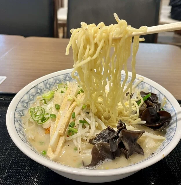 らーめん えぞふくろう イオンモール旭川駅前店 - 旭川（ラーメン）の写真