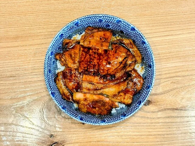 豚丼郷土料理　鴨川 - 帯広（居酒屋）の写真