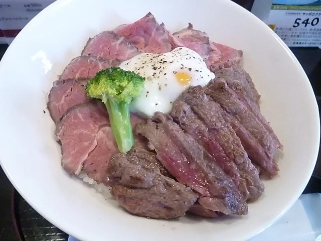 ステーキ丼 えぞや - 小樽（丼）の写真