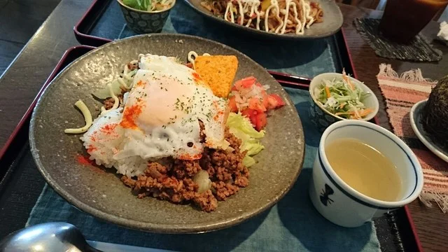 茶房&織工房 野の庭（サボウアンドオリコウボウ ノノテイ） - 南稚内（カフェ）の写真