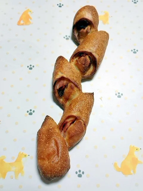 くるみとカレンツのライ麦パン : ローフの写真