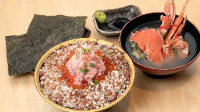 十勝牛とろフレーク丼