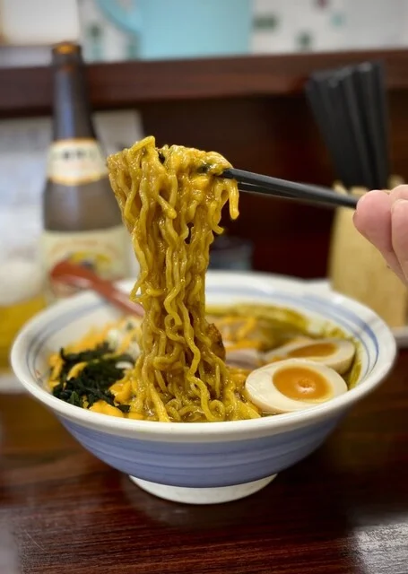 カレーらーめん じぇんとる麺 弥生店 - 東室蘭（ラーメン）の写真