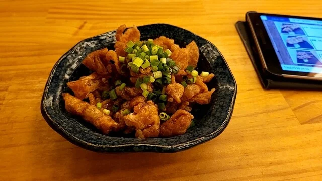 一人飲みにちょうどいい : やきとり酒場 金ピカハイボールの写真