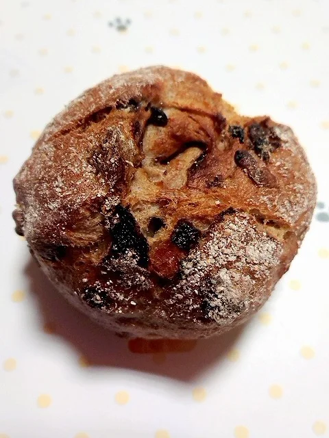 くるみとカレンツのライ麦パン : ローフの写真