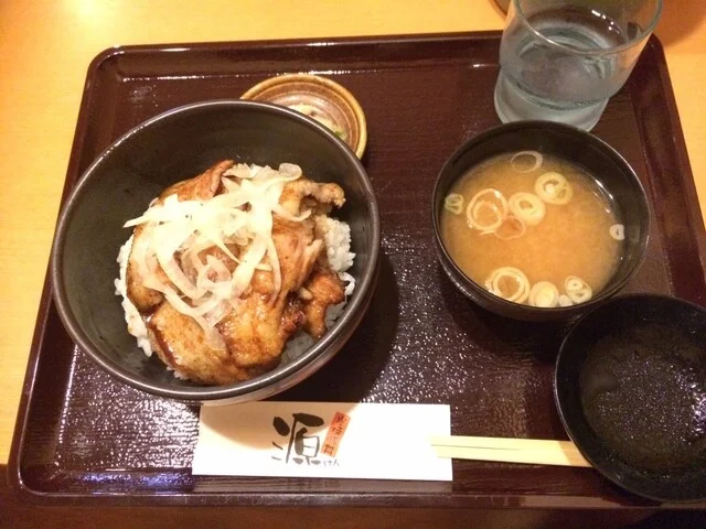 口コミ一覧 : 炭焼豚丼 源の写真