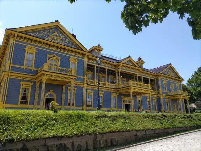 旧函館区公会堂で味わう珈琲と時間 : 十字屋 旧函館区公会堂店の写真