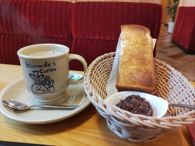 コメダ珈琲店  函館ベイエリア店  - 十字街（喫茶店）の写真