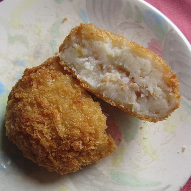 ジャンボタラバかにコロッケ断面