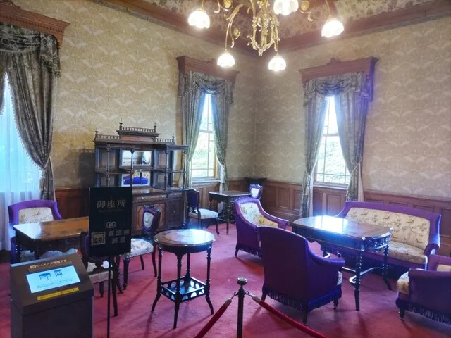 旧函館区公会堂で味わう珈琲と時間 : 十字屋 旧函館区公会堂店の写真