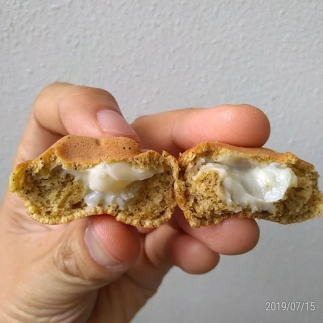 パラボ地下のおやき屋さん : 北見カーリングカスタの写真