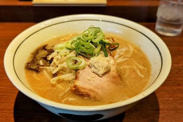 最近、ラ～メンと言えば消化試合みたいな食べ方になってる : 麺屋 はる吉の写真