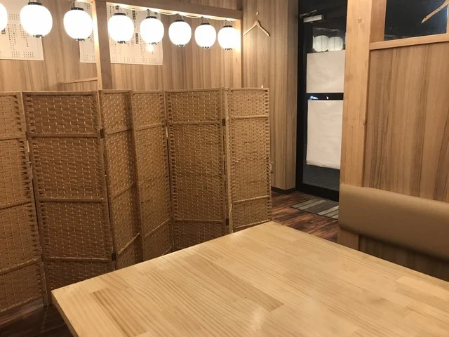 一人飲みにちょうどいい : やきとり酒場 金ピカハイボールの写真