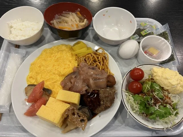 和洋朝食バイキング : 北見ピアソンホテルの写真