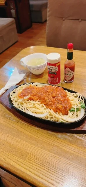 愛煙家が集う喫茶店、ミートソースいただきました : 喫茶キャステルの写真