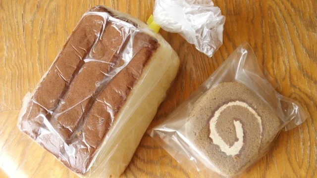 カステラとロールケーキ