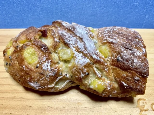 鳴門金時のフランスパン