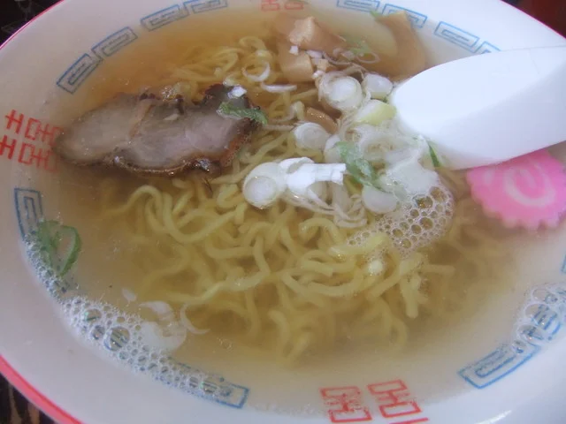 古き良き函館街そば,,,('&omega;'○)ﾖｷｰ 揚げ上手のイカ天おろし : 丸南 豊川町支店の写真