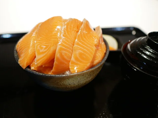 大幅なシステム変更、定食屋さんへ : とん久の写真