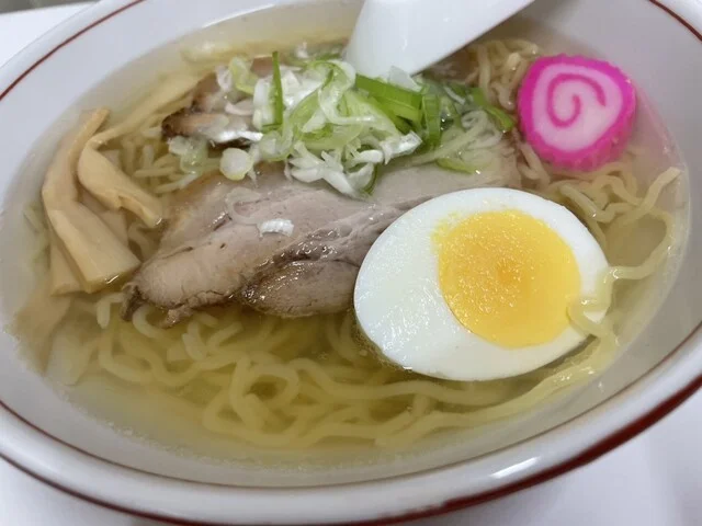 バランスのとれた優しい塩ラーメン : にしん亭の写真
