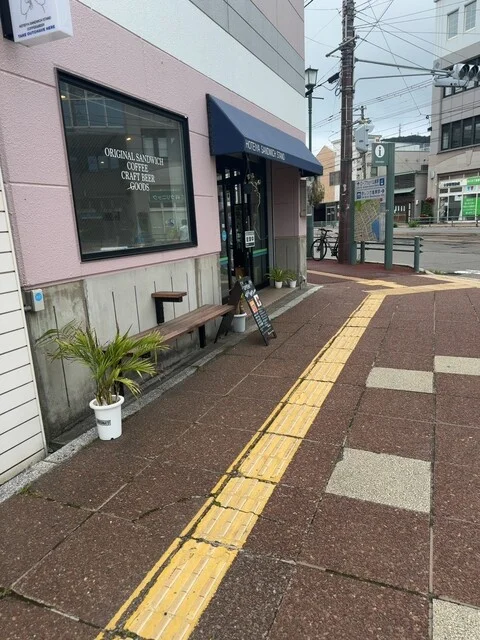 ﾎﾃｲﾔｯｯ！ : HOTEIYA SANDWICH STANDの写真