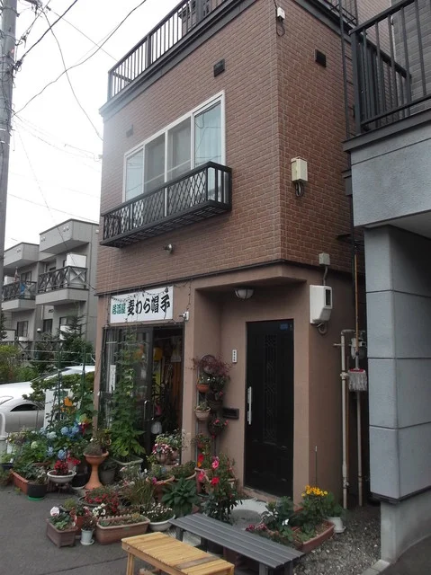 麦わら帽子 - 南小樽（居酒屋）の写真