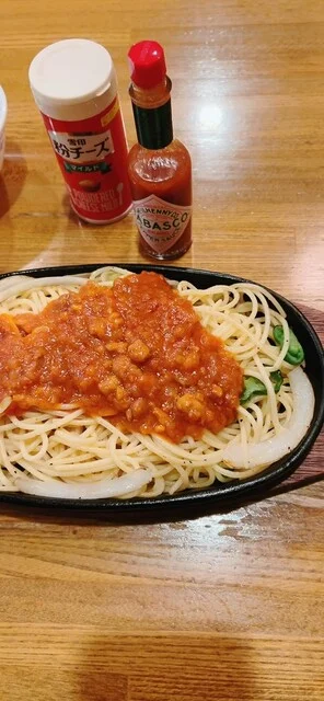 愛煙家が集う喫茶店、ミートソースいただきました : 喫茶キャステルの写真