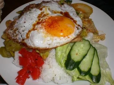 タイ風野菜炒めプレート