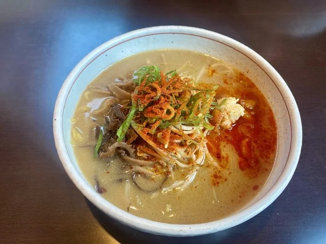 最近、ラ～メンと言えば消化試合みたいな食べ方になってる : 麺屋 はる吉の写真