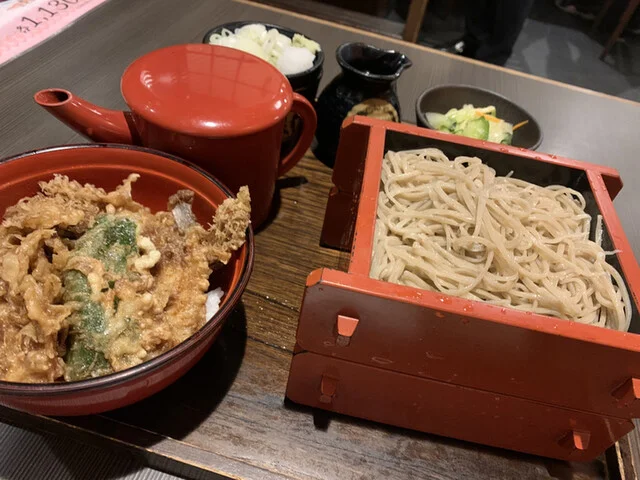 陣屋 三与右衛門（じんや みよえもん） - 五稜郭公園前（そば）の写真