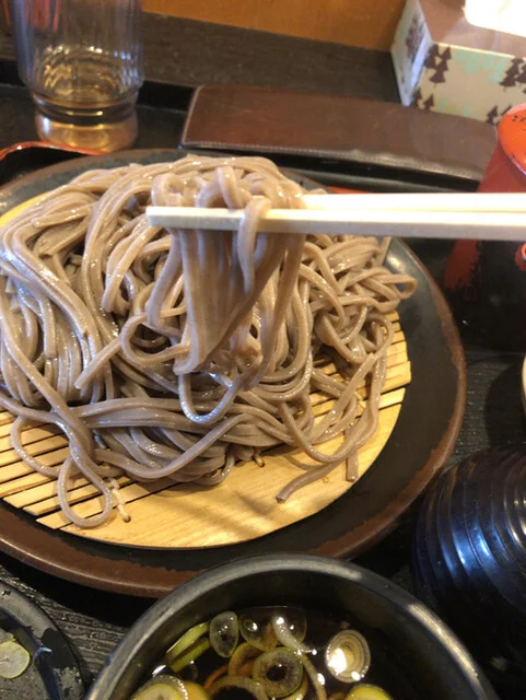 蕎麦とミニ丼のセットがお得です。 : 和家の写真
