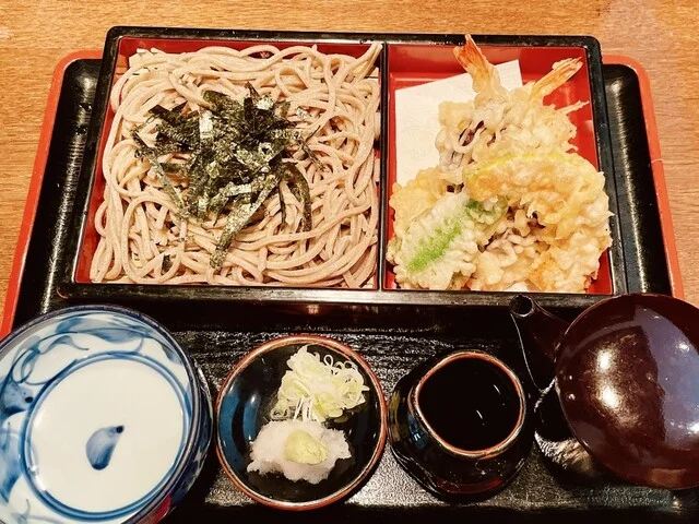 ここも好きだけど、久し振りに行きたい店があったんだよね : そば処ほん多屋の写真