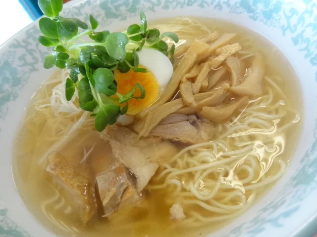 自家製麺とスイーツ 林泉堂 スーパーモールラッキー店（十文字ラーメン 林泉堂） - 十文字（ラーメン）の写真