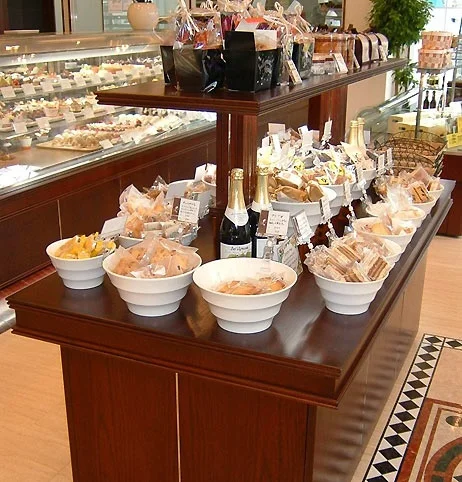 フルラージュ 桑野本店（Fleurage） - 郡山富田（ケーキ）の写真