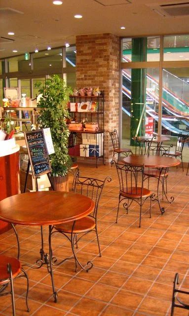 WORL BON BON 御所野店 - 四ツ小屋（ケーキ）の写真