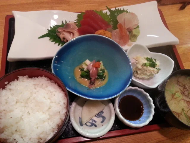 お食事酒処三鶴 - 巣子（食堂）の写真