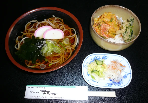 そば処 丸万 - 長井（そば）の写真