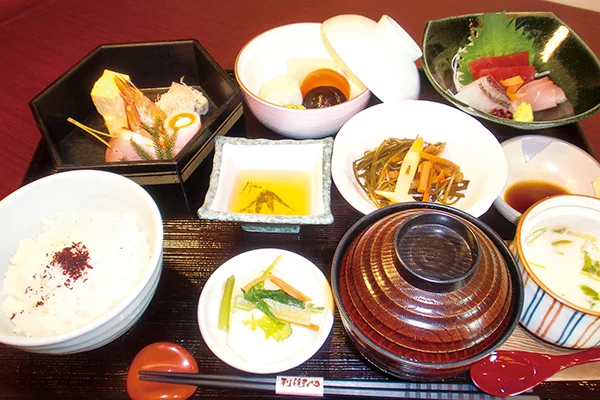 旬魚旬菜 利衛門 矢幅店（シュンギョシュンサイ リエモン） - 矢幅（居酒屋）の写真