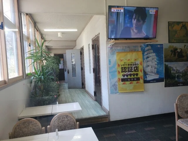 京の森ドライブイン - 小梨（食堂）の写真