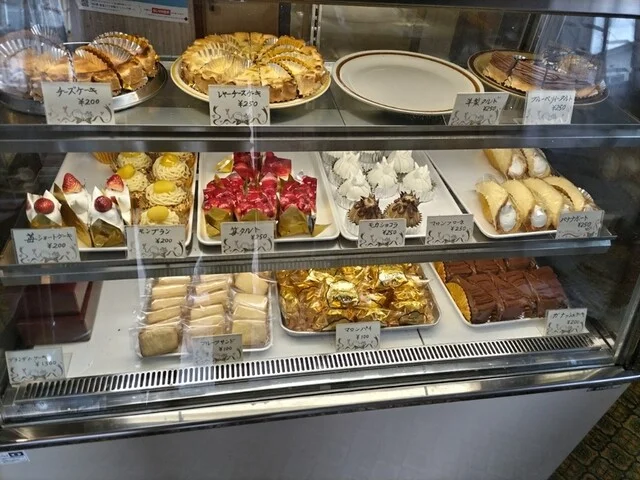 エッフェル - 陸中折居（ケーキ）の写真