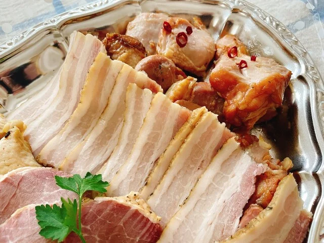 ​齋藤家の燻製肉ご飯 - 鶴岡（豚料理）の写真