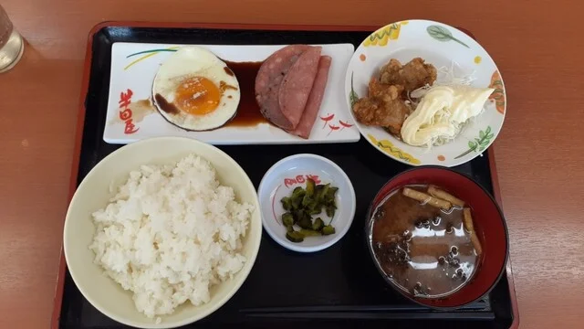 半田屋 滝沢ハイウェイ食堂(上り) - 巣子（食堂）の写真