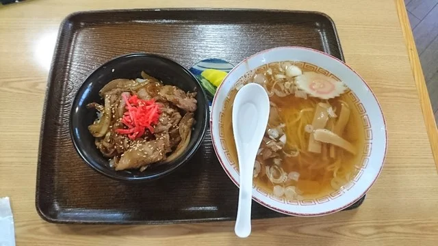 ドライブイン広場 - 西目（食堂）の写真