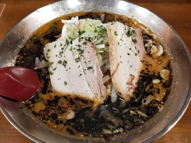 初志 麺屋 居間人 - 東金井（ラーメン）の写真