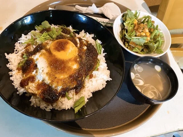 鉄ぱん屋IPPIN（テッパンヤ イッピン） - 青山（鉄板焼き）の写真