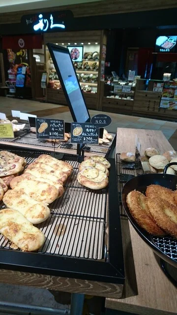 コシニール イオンモール盛岡店 - 前潟（パン）の写真