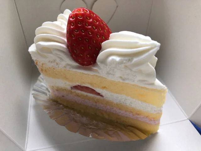 かめやま 中妻本店 - 釜石（ケーキ）の写真