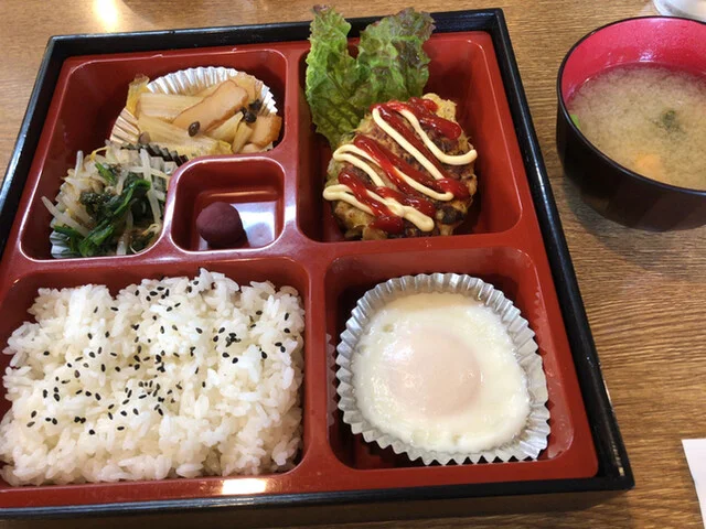 栞（シオリ） - 厨川（喫茶店）の写真